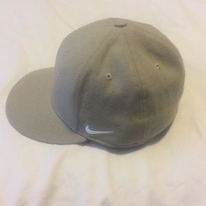## Nike True dry-fit hat ##